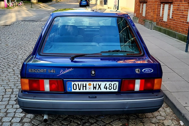 Ford Escort cena 12000 przebieg: 71000, rok produkcji 1989 z Łódź małe 781